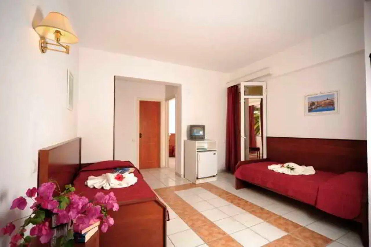 Maravel Land Hotel Rethymno  Exterior photo